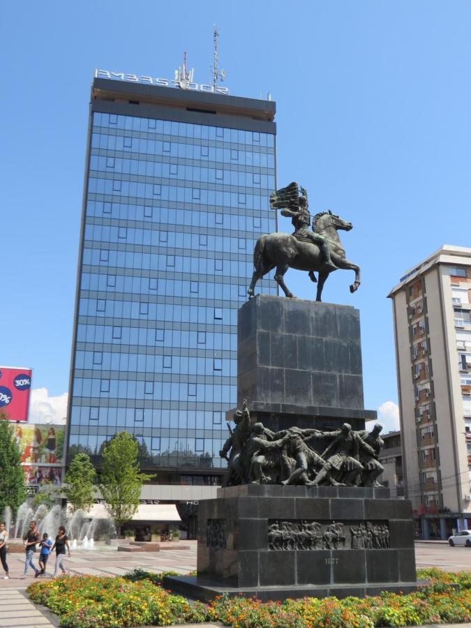 Lux 10 Center, Free Parking * Ni