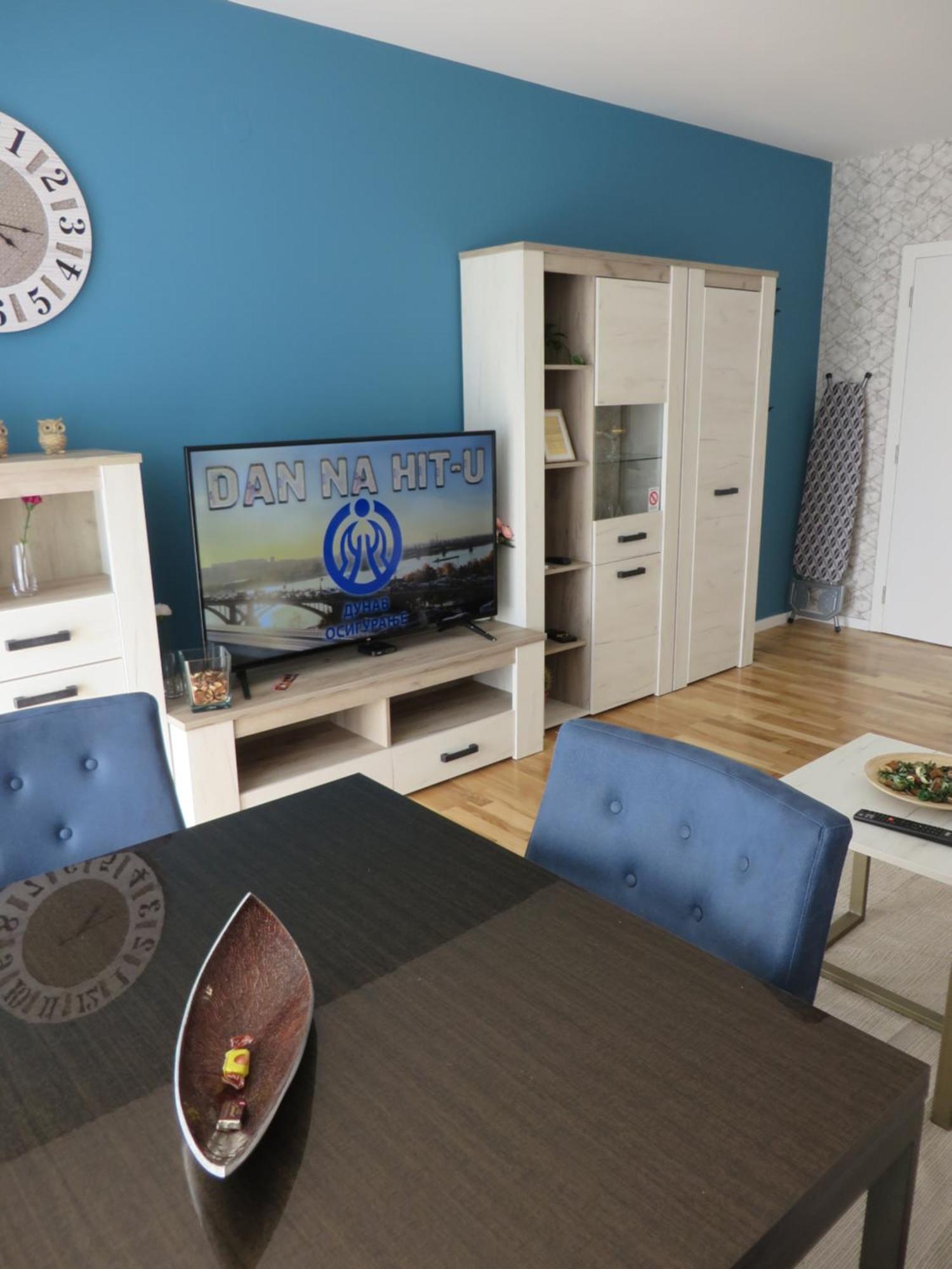 Lux 10 Center, Free Parking * Ni